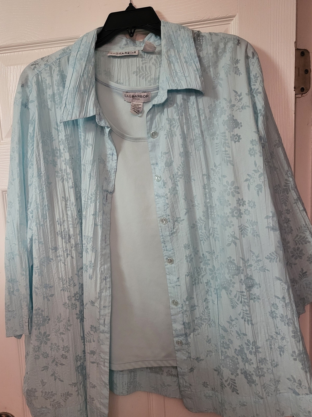 Women's Delicate Floral Print